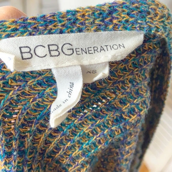 BCBGENERATION | Hi-Lo Green Blue Oversized Sweater - Picture 9 of 9